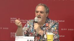 CLEAN : First act of Avatar 4 almost complete, says producer Landau News Clip