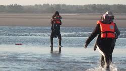 People thought to be migrants pile into overcrowded dinghy on Gravelines beach News Clip