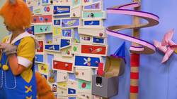 Kooki's Crafty Show Makes: Party Time Poppers Instructional Video