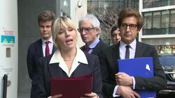Sienna Miller reads statement outside of court News Clip