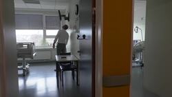 Disinfecting robot could fight spread of virus in hospitals News Clip