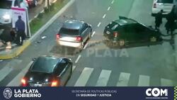 Woman narrowly escapes two-car crash in Argentina News Clip