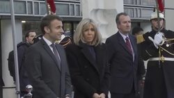 CLEAN : Emmanuel Macron and his Uzbek counterpart visit two exhibitions at the Louvre and the IMA News Clip
