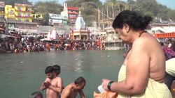 CLEAN : Thousands attend India's massive Ganges pilgrimage despite coronavirus News Clip