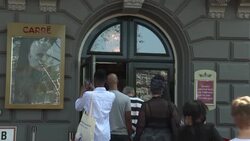 CLEAN : Thousands bid farewell to slain Dutch reporter at Amsterdam theatre News Clip