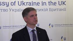 Ukrainian ambassador to UK makes statement in London News Clip