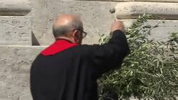 St Peter's Square empty as Pope holds indoor Mass News Clip