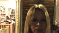 Wave of applause for health workers in UK News Clip