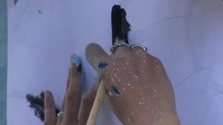 CLEAN : Artists paint murals of hopes and fears in war torn Yemen News Clip