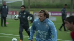 VOICED : Uruguay tranquilo con la Brazuca News Clip