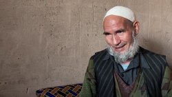 Afghan families go back to making carpets as economy unravels News Clip