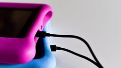 Raising Curious Learners: Tech Savvy Child. Instructional Video