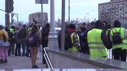 CLEAN : Russia: police presence ahead of protest by Navalny supporters near Kremlin News Clip