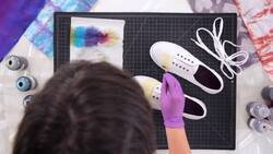 How to Tie Dye Shoes & Sneakers Instructional Video
