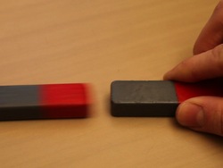 ¿Qué son los imanes?: imanes en movimiento Instructional Video