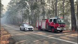 CLEAN : Police evacuate people as Australia fires rage News Clip