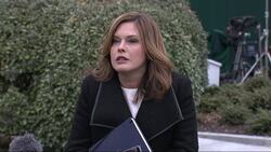 WH: Furloughed workers should call Democrats Instructional Video