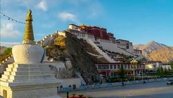4K Timelapse Movie Sunset Scene with Traffice Light of Potala Palace, Tibet, China Stock Footage