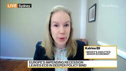 Moody's Analytics: Makes Total Sense to Downgrade Global Growth Outlook News Clip