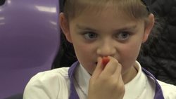 Children enjoy healthy eating class News Clip