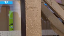 CLEAN : Eiffel Tower gets golden facelift ahead of Paris 2024 News Clip