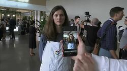 Google expands Pixel screens, undercuts Apple News Clip