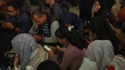 Indonesia quake and tsunami devastates coast, deaths top 380 News Clip