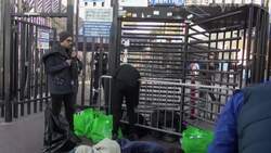 Honduran asylum seekers allowed into US after standoff Instructional Video