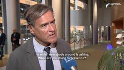 Ukraine war: Do MEPs think the EU should ban imports of Russian gas and oil? News Clip