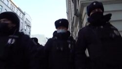 CLEAN : Russian court orders rights group Memorial to close News Clip