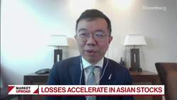 Standard Chartered: Investors Should Gradually Look at Hong Kong, China Markets News Clip