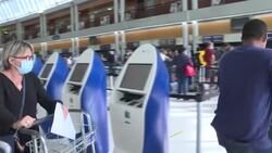 CLEAN : French tourists deplore "ruined holidays" as Martinique goes into lockdown News Clip