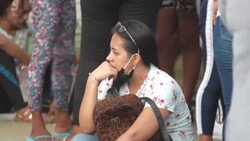 CLEAN : Ecuador: Relatives of inmates desperate for news after prison riot News Clip