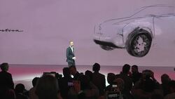 Infiniti's electric concept fails to drive onstage at Detroit Auto Show Instructional Video