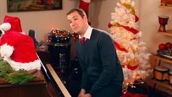 How to Play "O Little Town of Bethlehem" on Piano Instructional Video