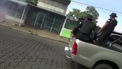 VOICED : Policia reprime con bombas aturdidoras protesta contra Ortega News Clip