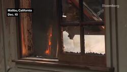 Malibu Under Threat as Wildfire Blazes News Clip