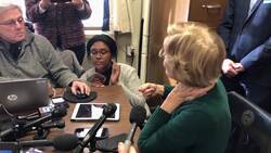 Warren on impeachment inquiry: 'Let's do it' News Clip