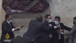 Hondurans concerned legislative crisis threatens new government News Clip