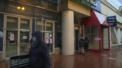 CLEAN : US: Voters cast early ballots at NBA arena in Washington News Clip