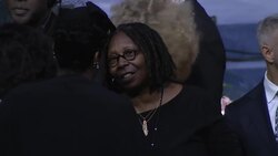 Guests gather inside temple in Detroit for Aretha's funeral Instructional Video