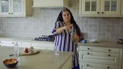 Fat girl in the kitchen. Stock Footage