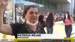 Chile protesters turn against president News Clip
