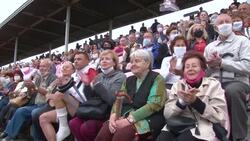 CLEAN : Belarus: thousands attend leading opposition candidate campaign rally News Clip