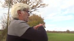 CLEAN : Farmers paid to keep "low carbon" hedgerows as France seeks carbon neutrality by 2050 News Clip