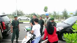 CLEAN : Indonesia sharia stronghold bans New Year News Clip