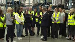 Sir Keir Starmer takes questions from workers in Derbyshire - full News Clip