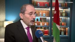 Refugees a 'global reponsibility', Jordanian minister says News Clip