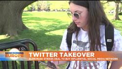 Twitter strikes a deal with Tesla boss Elon Musk to buy the company for $44 billion News Clip