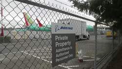 Boeing to phase in return to jetliner production Instructional Video